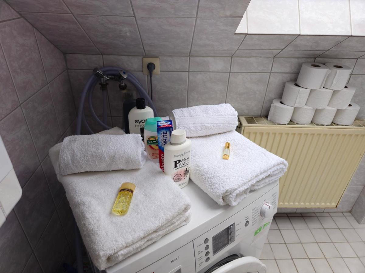 Sauna - Massage -Bodensee-Cinema Feeling- Home Sharing - Parking - Kueche Radolfzell am Bodensee Exterior foto
